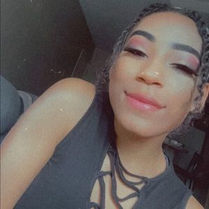 Meet your Posher, Peggy